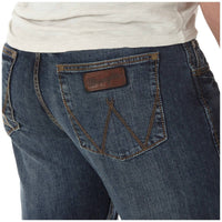 Wrangler - Men's Retro Slim Fit Straight Jean