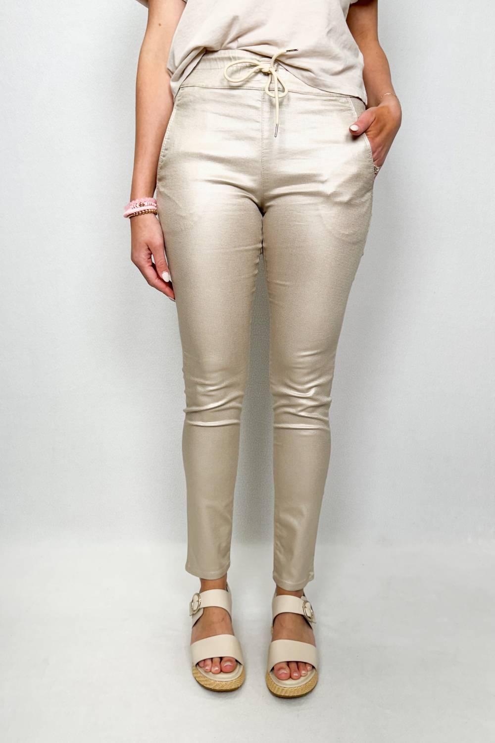 Bevy Flog - Shely Pant