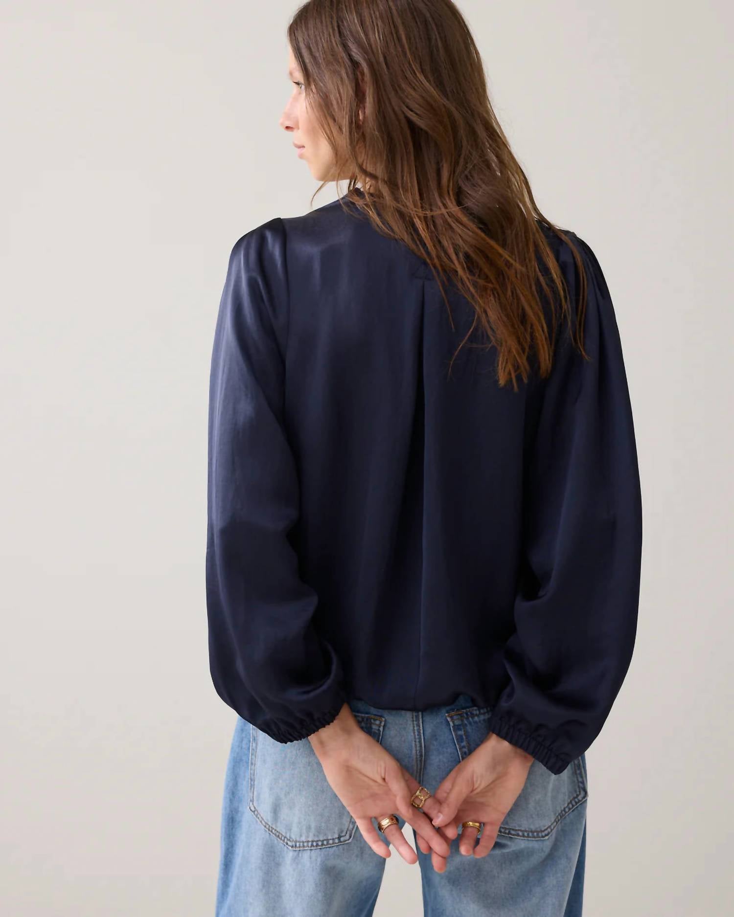 Summum - Shiny V-Neck Top