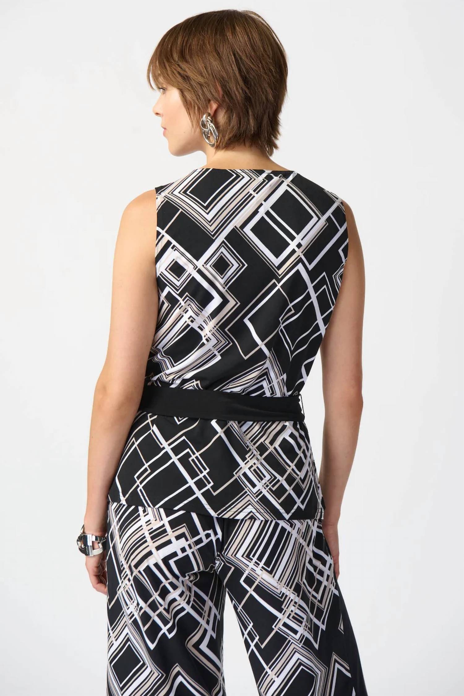 Joseph Ribkoff - GEOMETRIC PRINT WRAP TOP