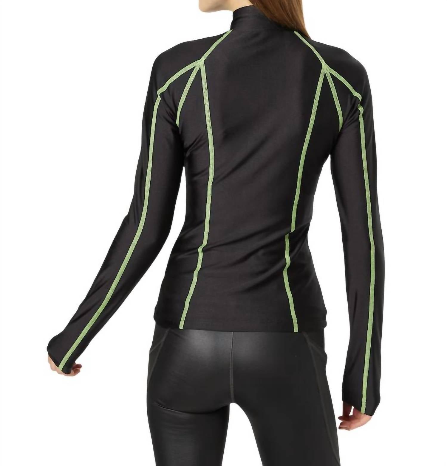 Oval Square - Gym Blouse