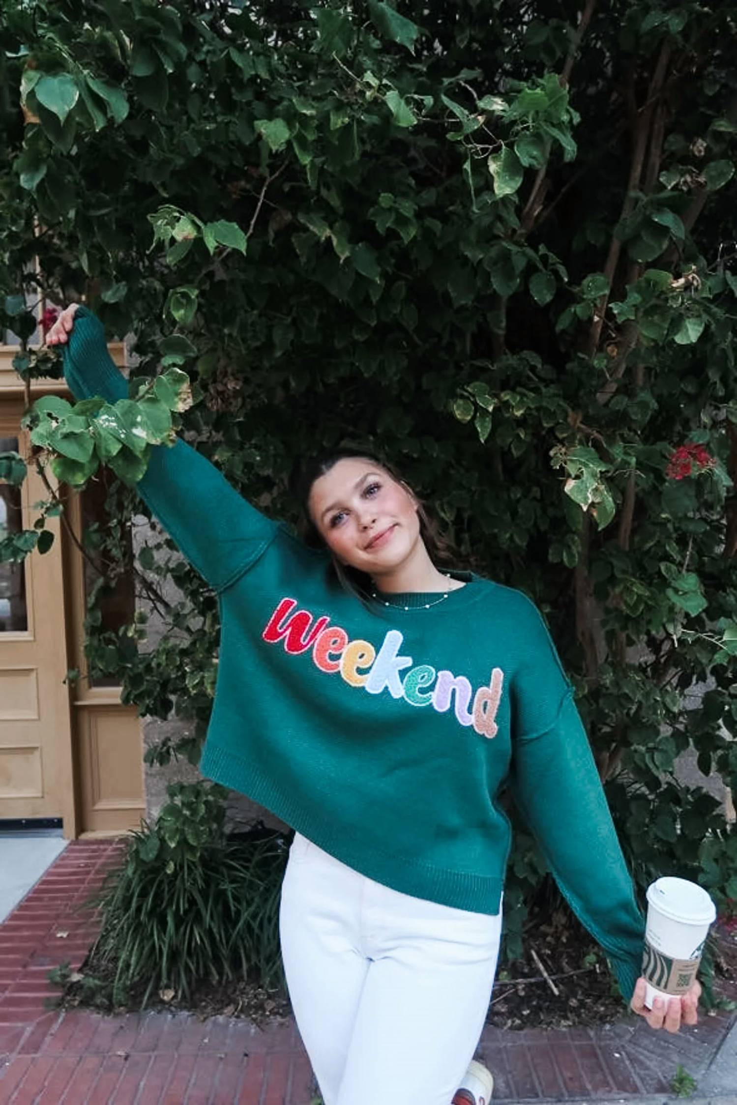 Urban Daizy - Weekend Embroidered Sweater