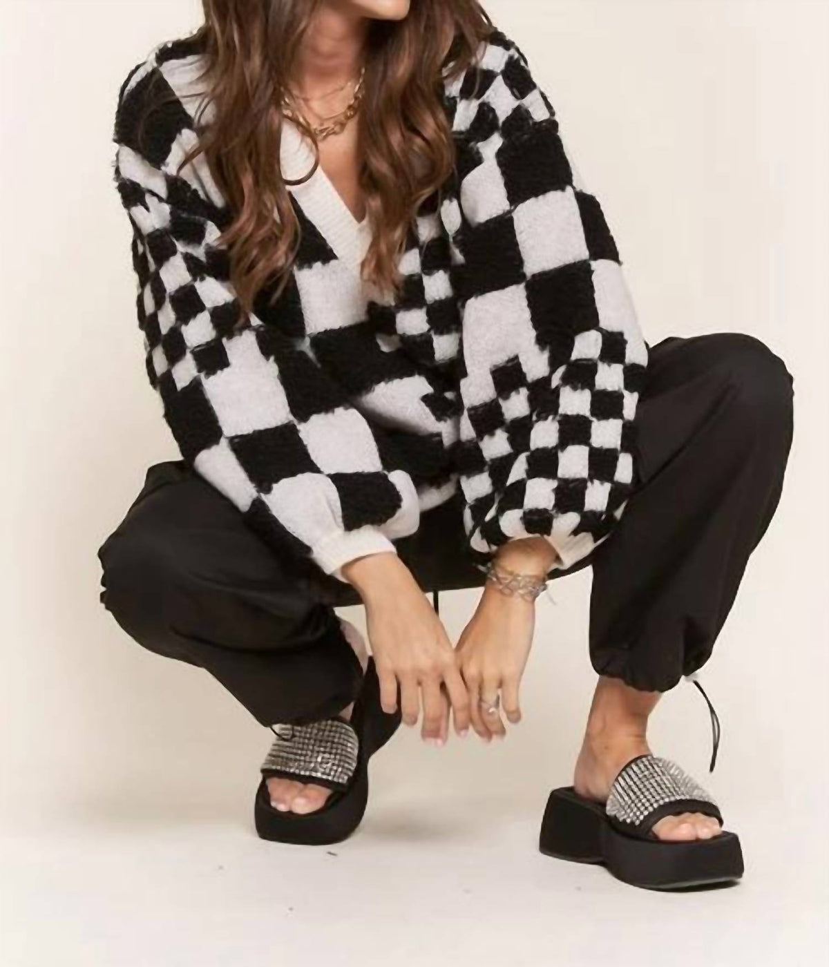 J.Nna - Checkered V-Neck Sweater