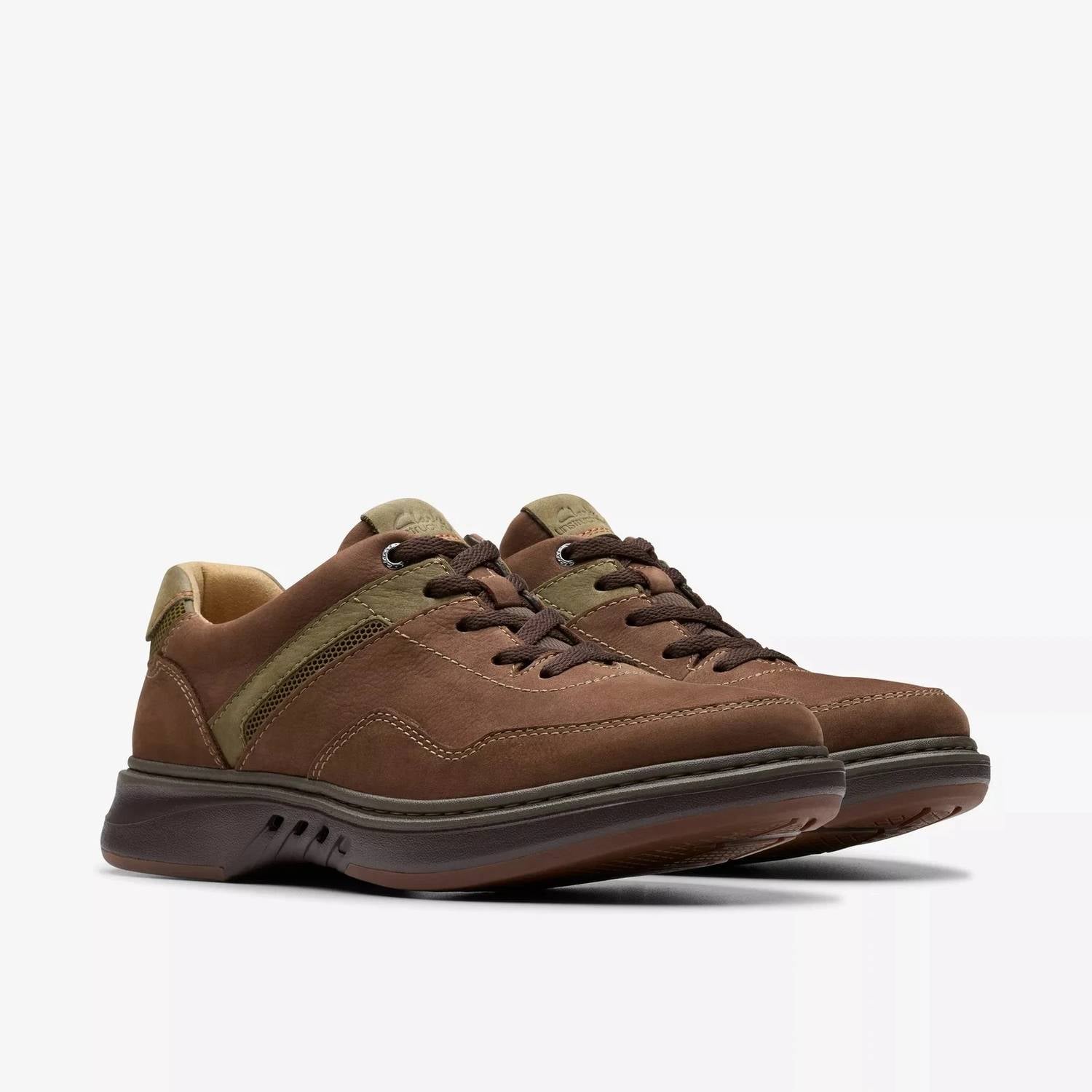 Clarks - Men's Un Briley Vibe Nubuck Casual Sneaker