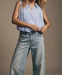 Q2 - Beatrice Chiffon Pleated Sleeveless Regular Fit Blouse