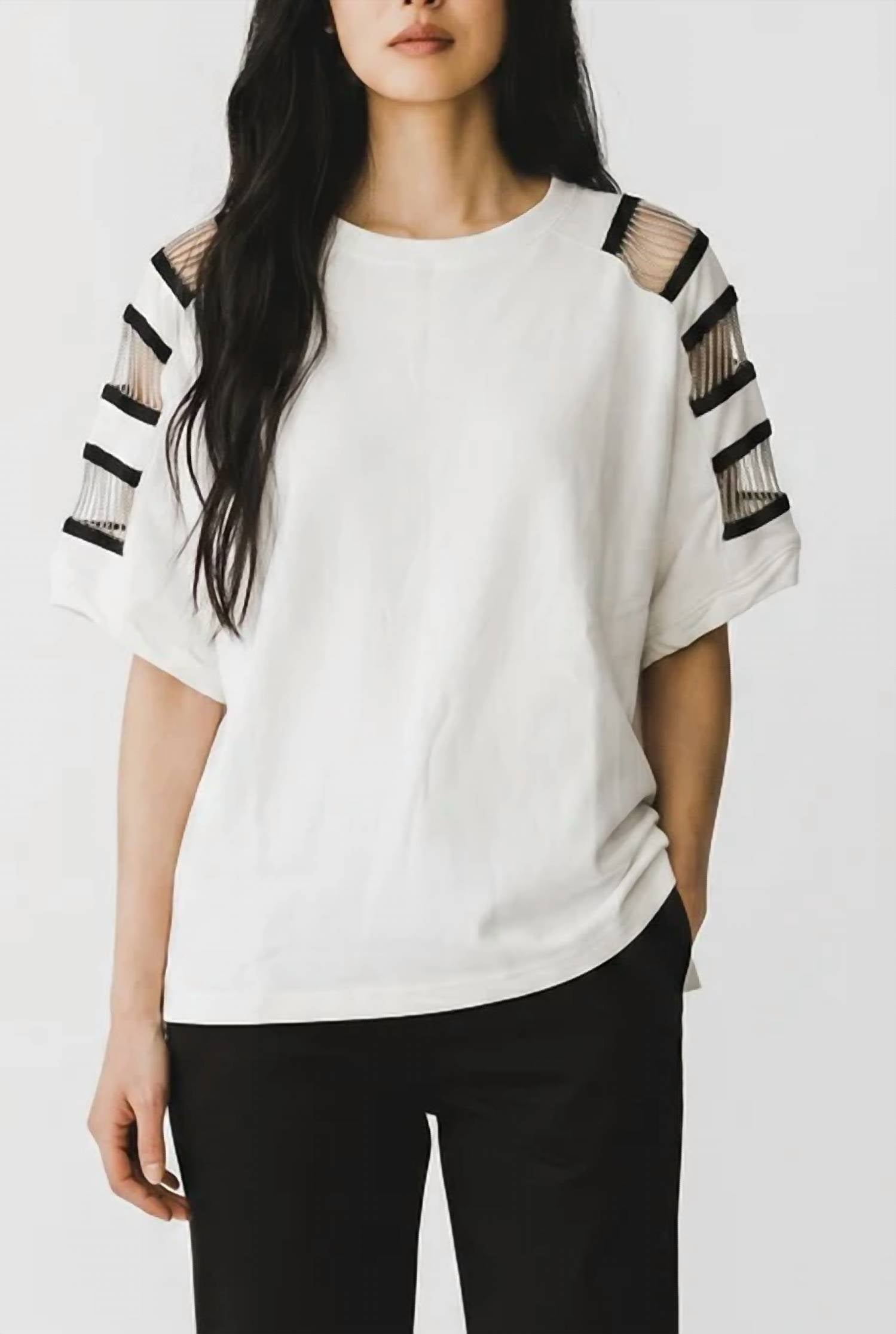 Fantastic Fawn - Chain Detail Tee