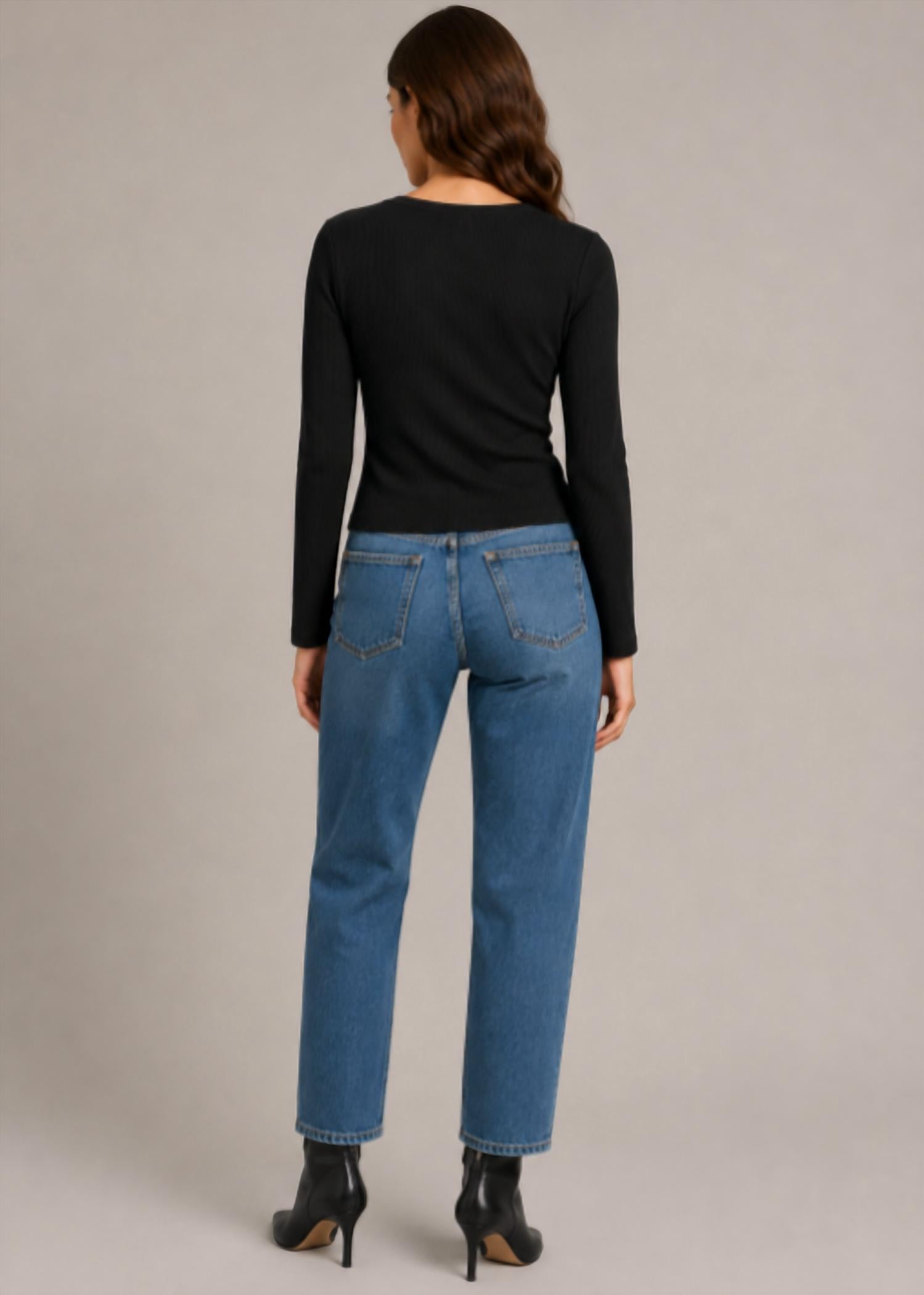 Mila Los Angeles - LS Ribbed Scoop