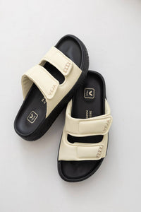 Veja - Women's Leather Etna Bold Sandal