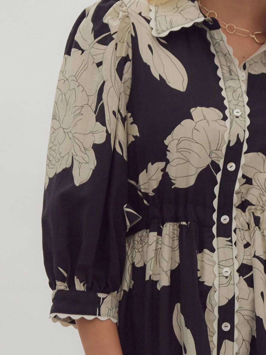 Entro - Floral Print Collared Midi Dress