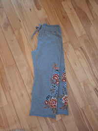 Driftwood - Women's Cropped Sweat Pants