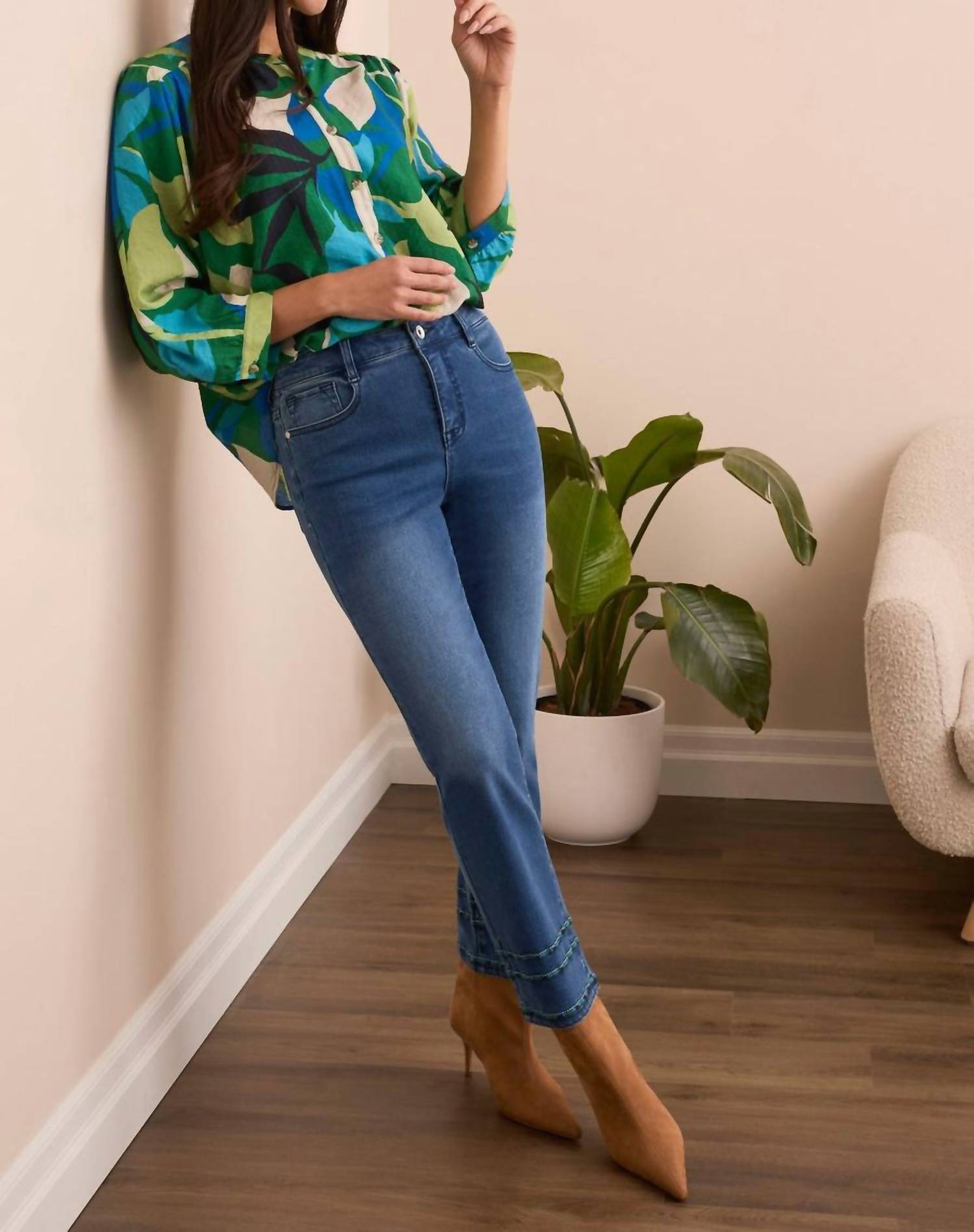Tribal - Audrey Straight Crop Jeans With Embroidery