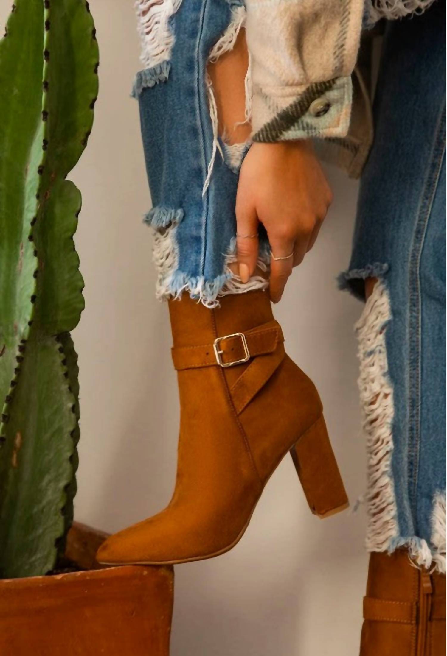 Kaykayfashion - Women's Side Buckle Boots