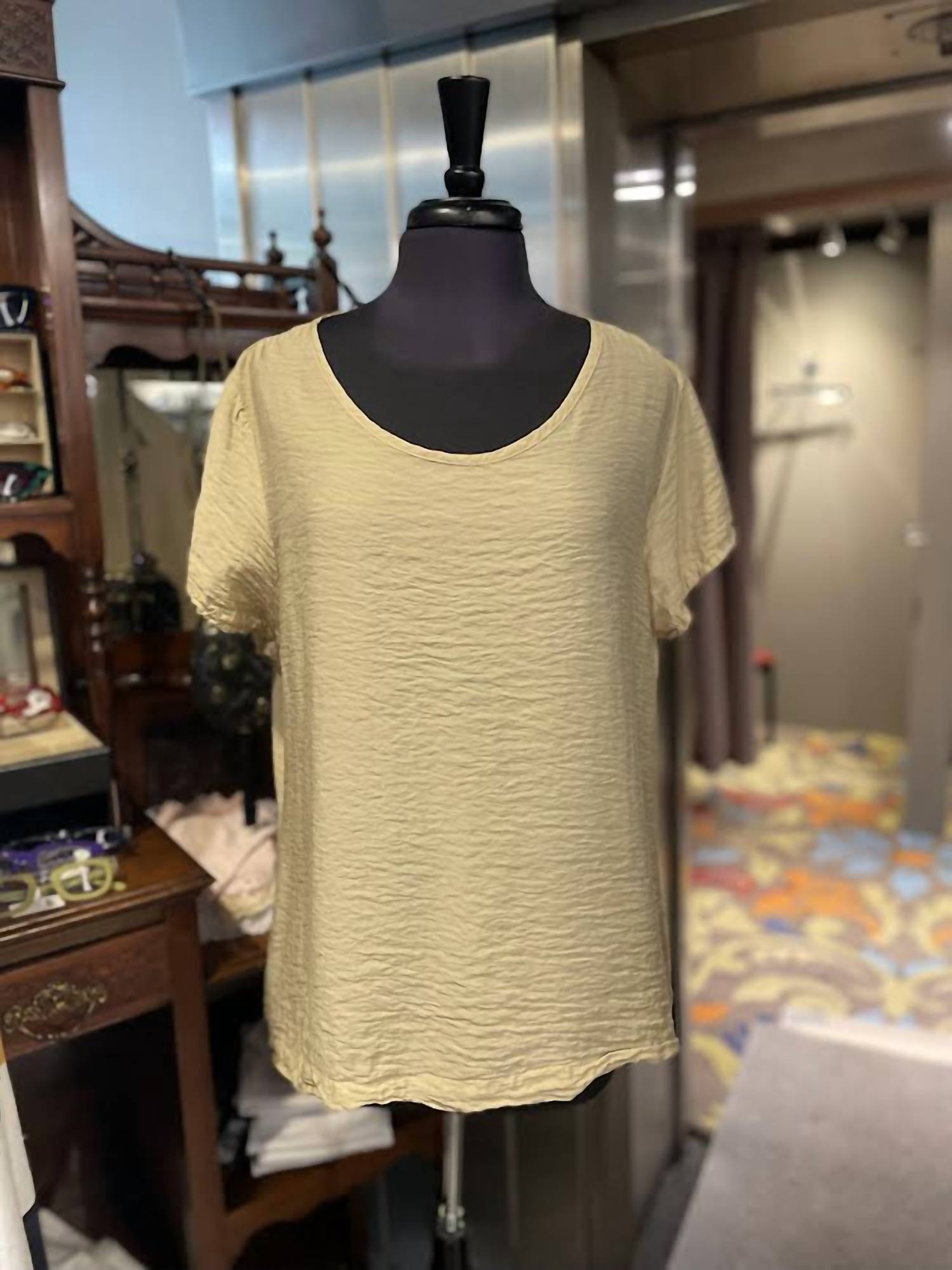 Cut Loose - Women's Short Sleeve Parachute Top