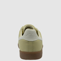 Back 70 - Women's Cloud D26 Sneaker