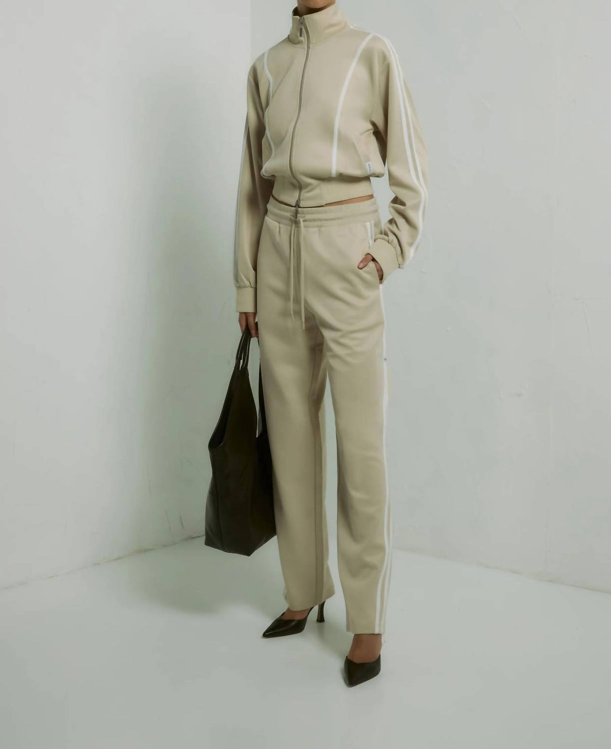 Viktoria & Woods - Kinetic Straight Leg Pant