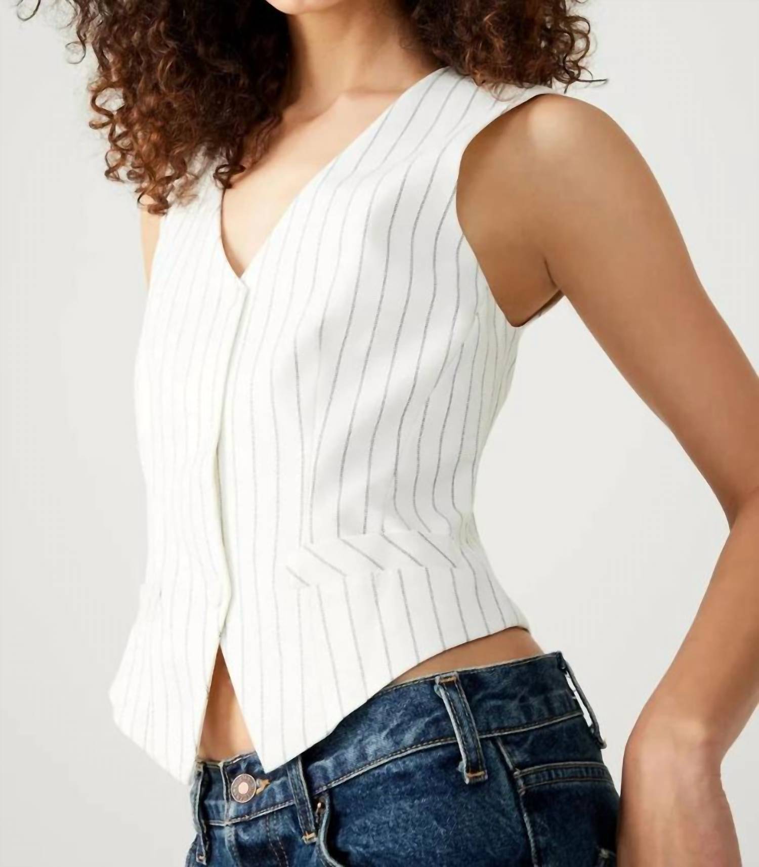 Steve Madden - Selene V-neck Vest
