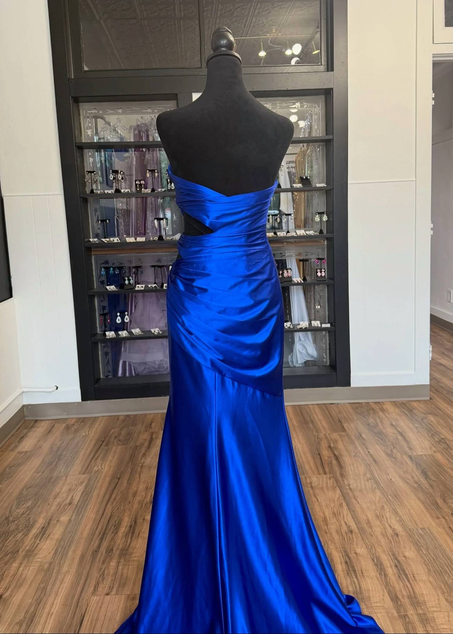 Sherri Hill - Women's Strapless Sweetheart Neck Dress
