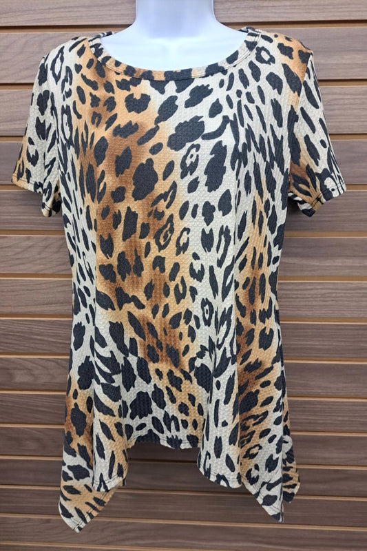 Hopely - Women's Leopard Short Sleeve Shark Bite Hem