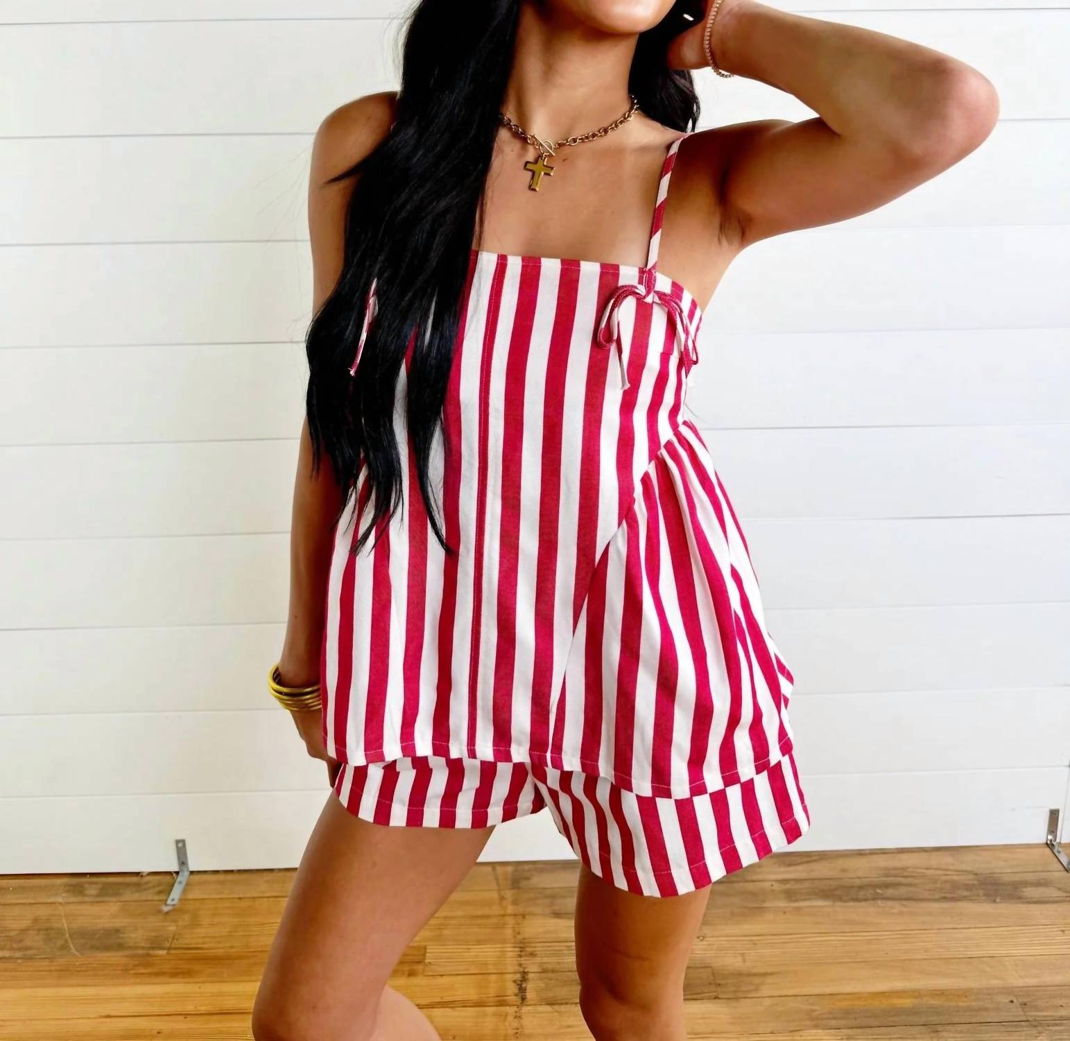Anniewear - Stripe Gathered Side Detail Top