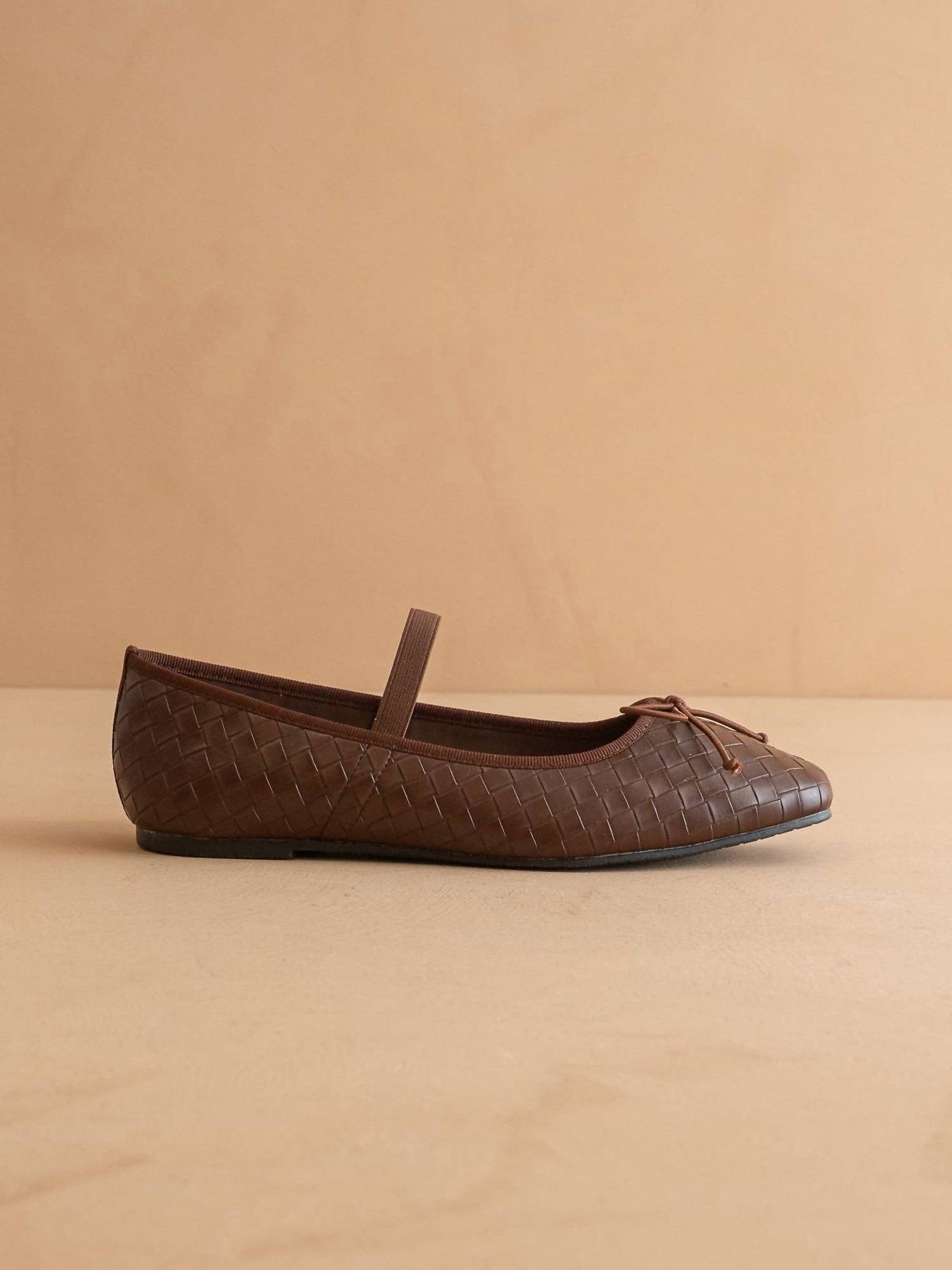 Oasis Society - Women's Logan Woven Ballet Fall Flat