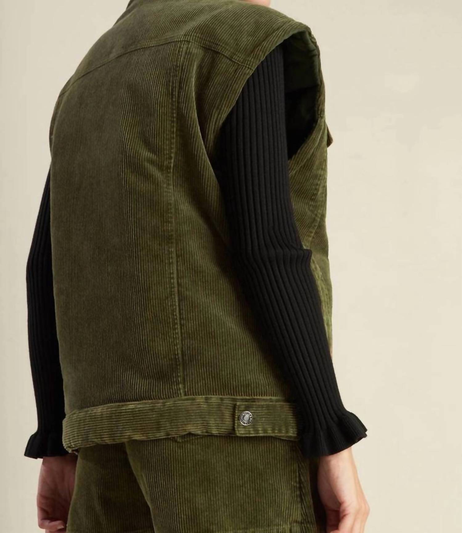 Flying Tomato - Corduroy Button Down Vest