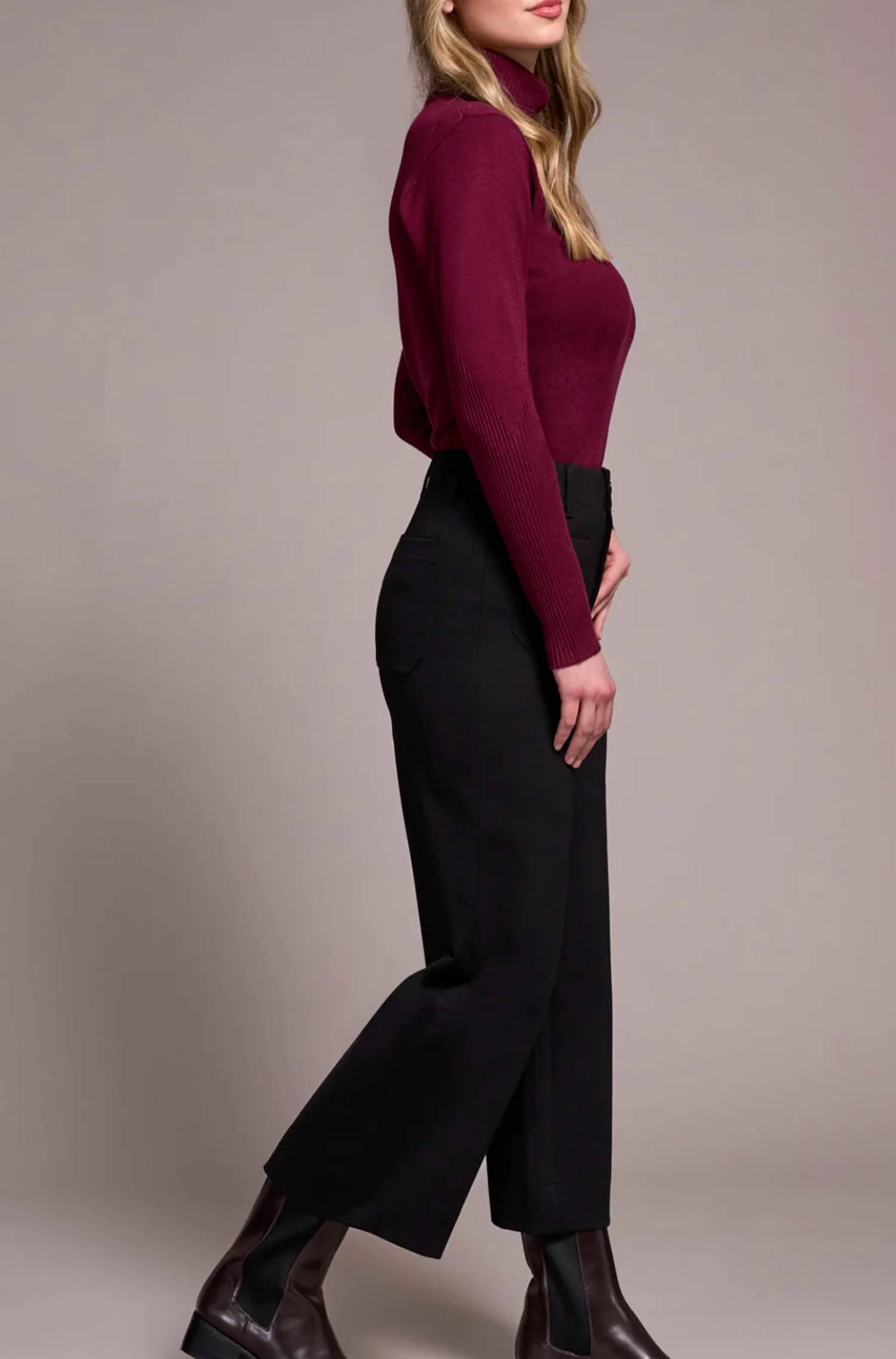 Tribal - High Rise Capri Pants With Pockets