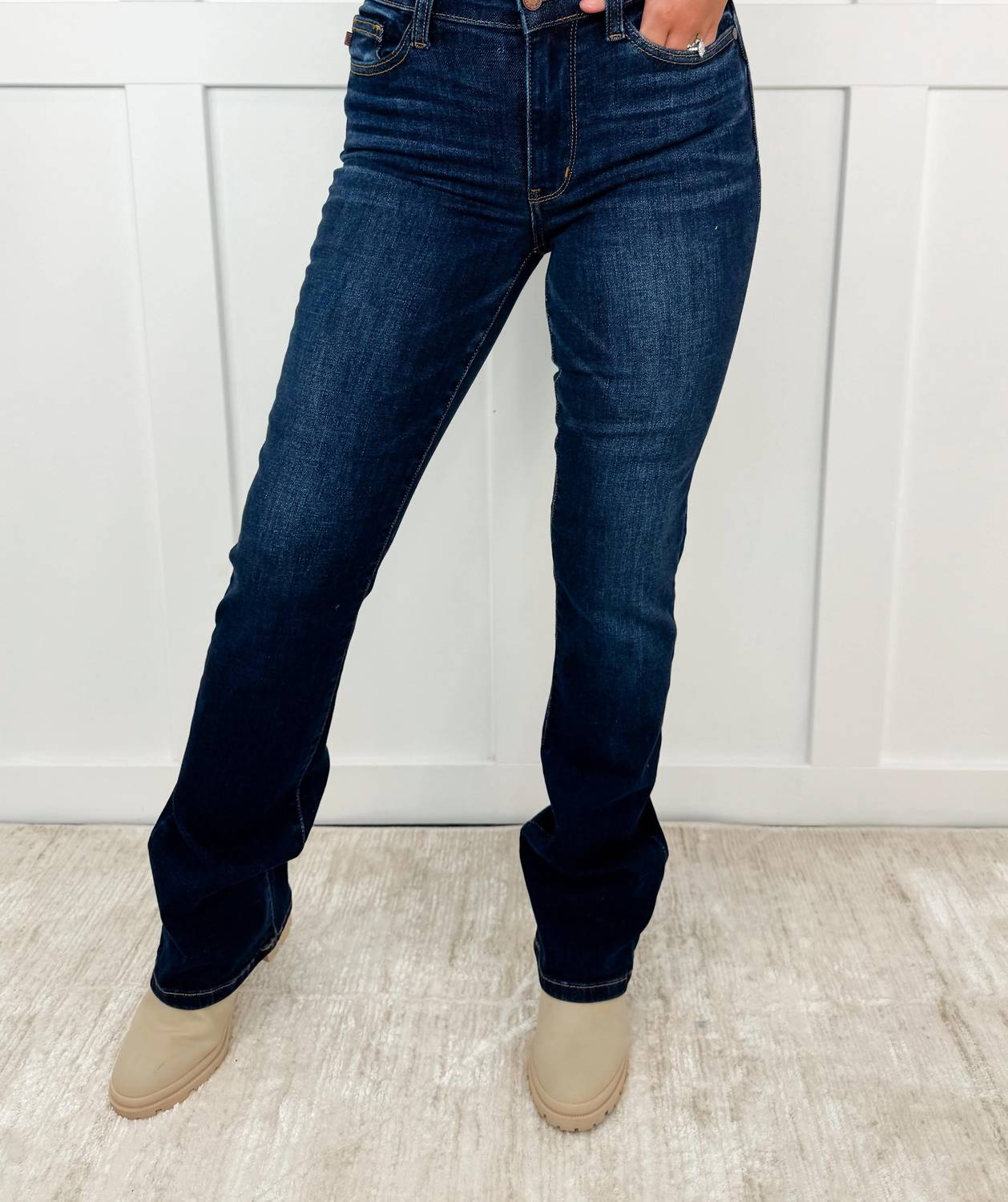 Judy Blue - Trish Mid-rise Bootcut Jeans