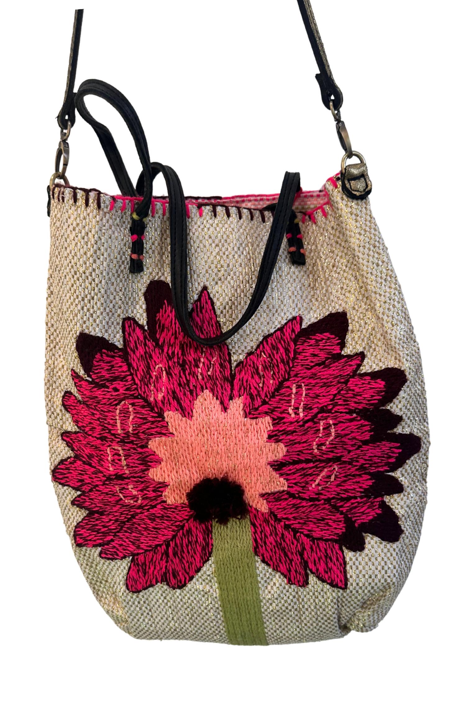 En Shalla - Women's Woven Crossbody Bag