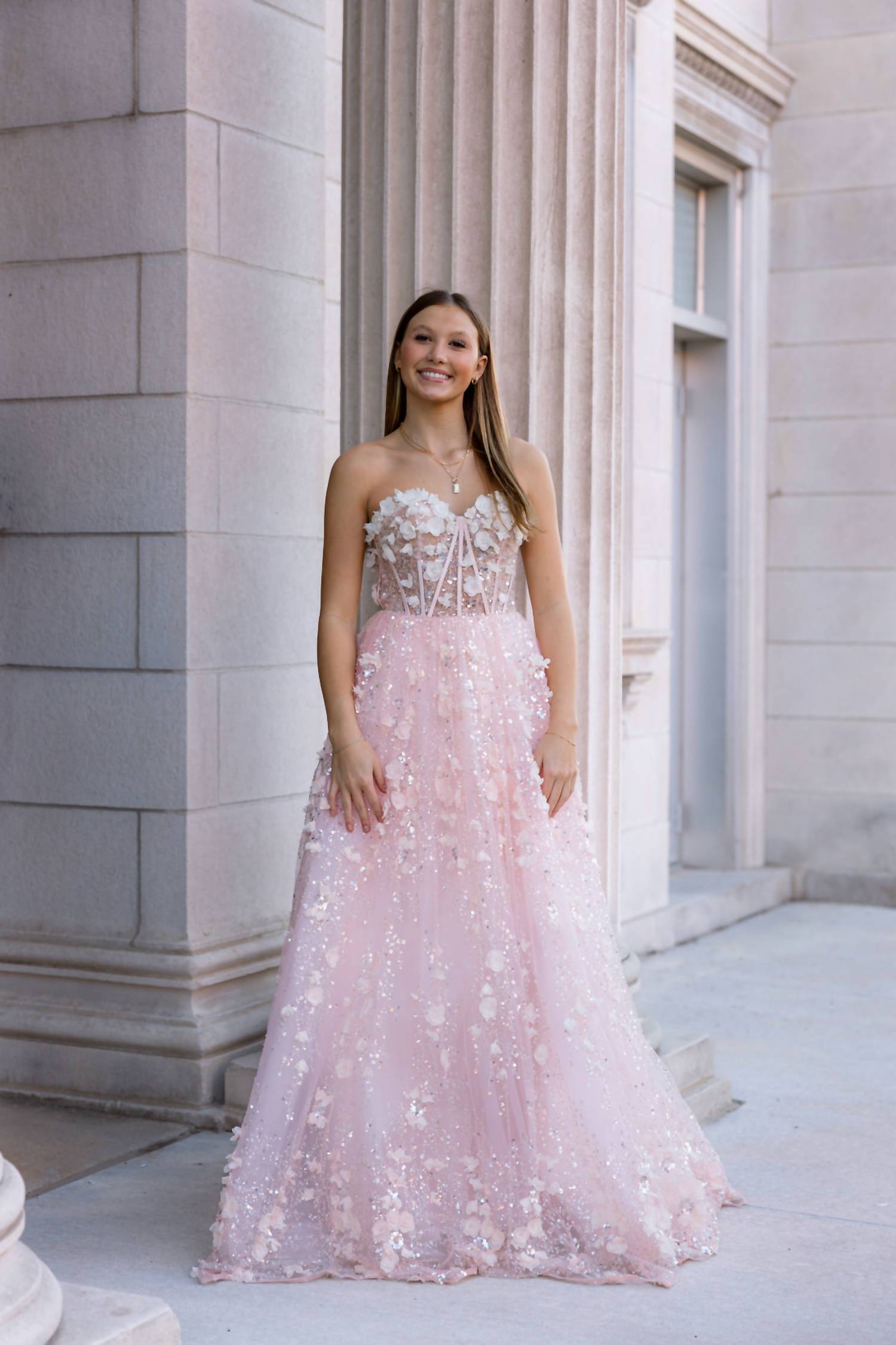 Sherri Hill - Dreamy Strapless Prom Dress