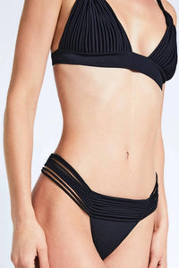 Devon Windsor - Jayden Bottom