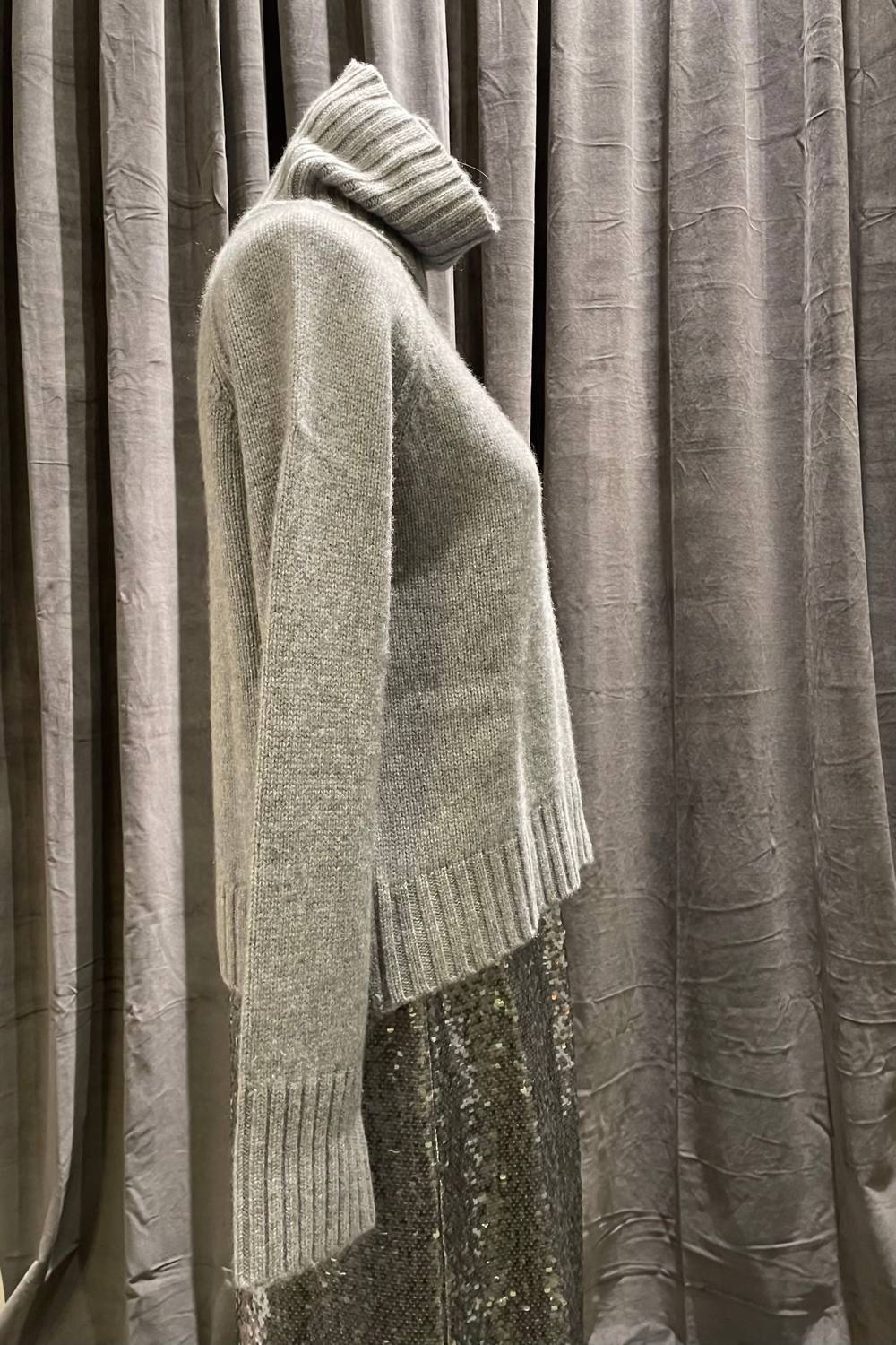 Brazeau Tricot - Women's Cashmere Chunky Turtleneck Sweater