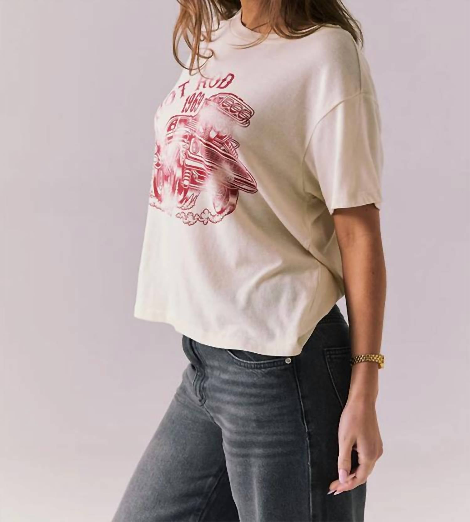 Chaser - Vintage Car Tee