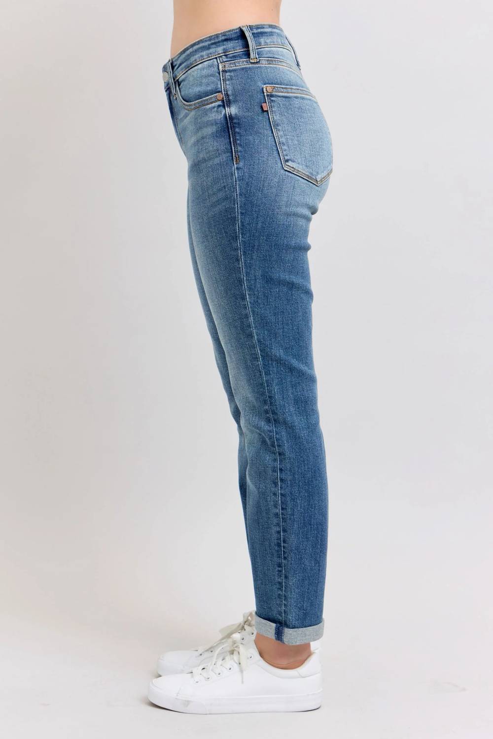 Judy Blue - Women's Isabella Midrise Vintage Wash Boyfriend Jean