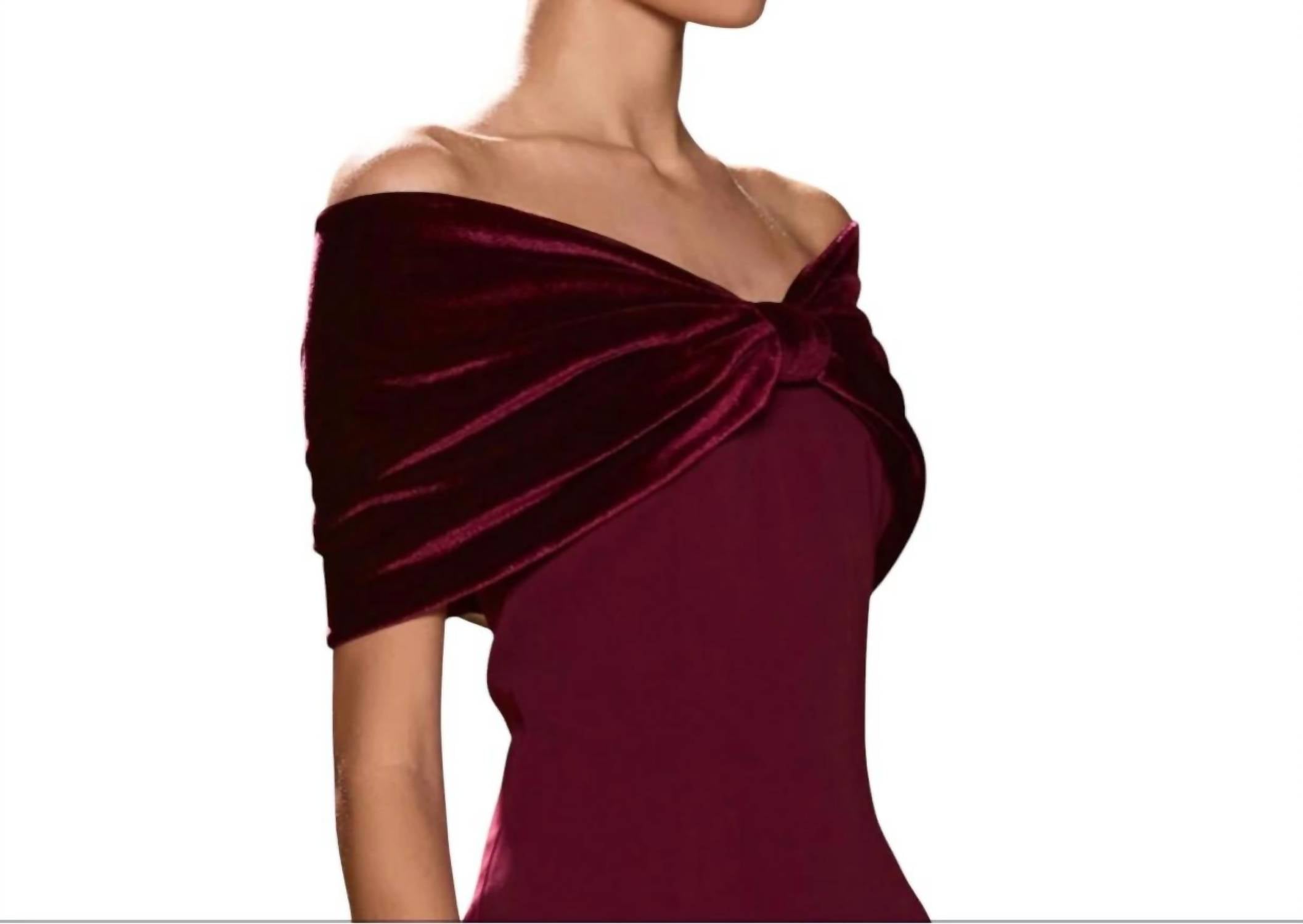 Sonya Moda - Belluno Off-shoulder Maxi Dress