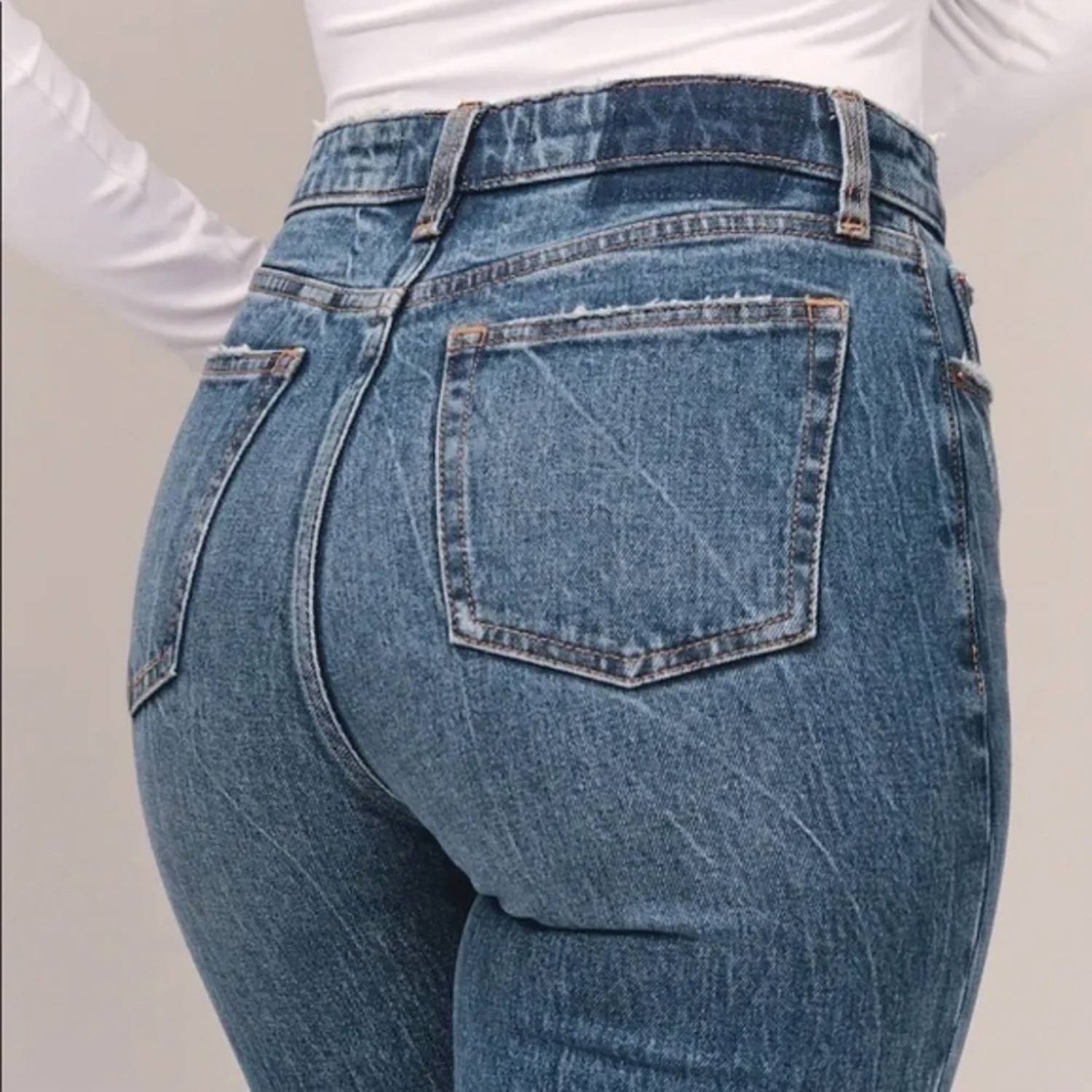 Abercrombie & Fitch - Women's Ankle Straight Jeans
