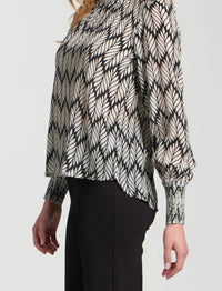Apny - Printed Smocked Cuff Top
