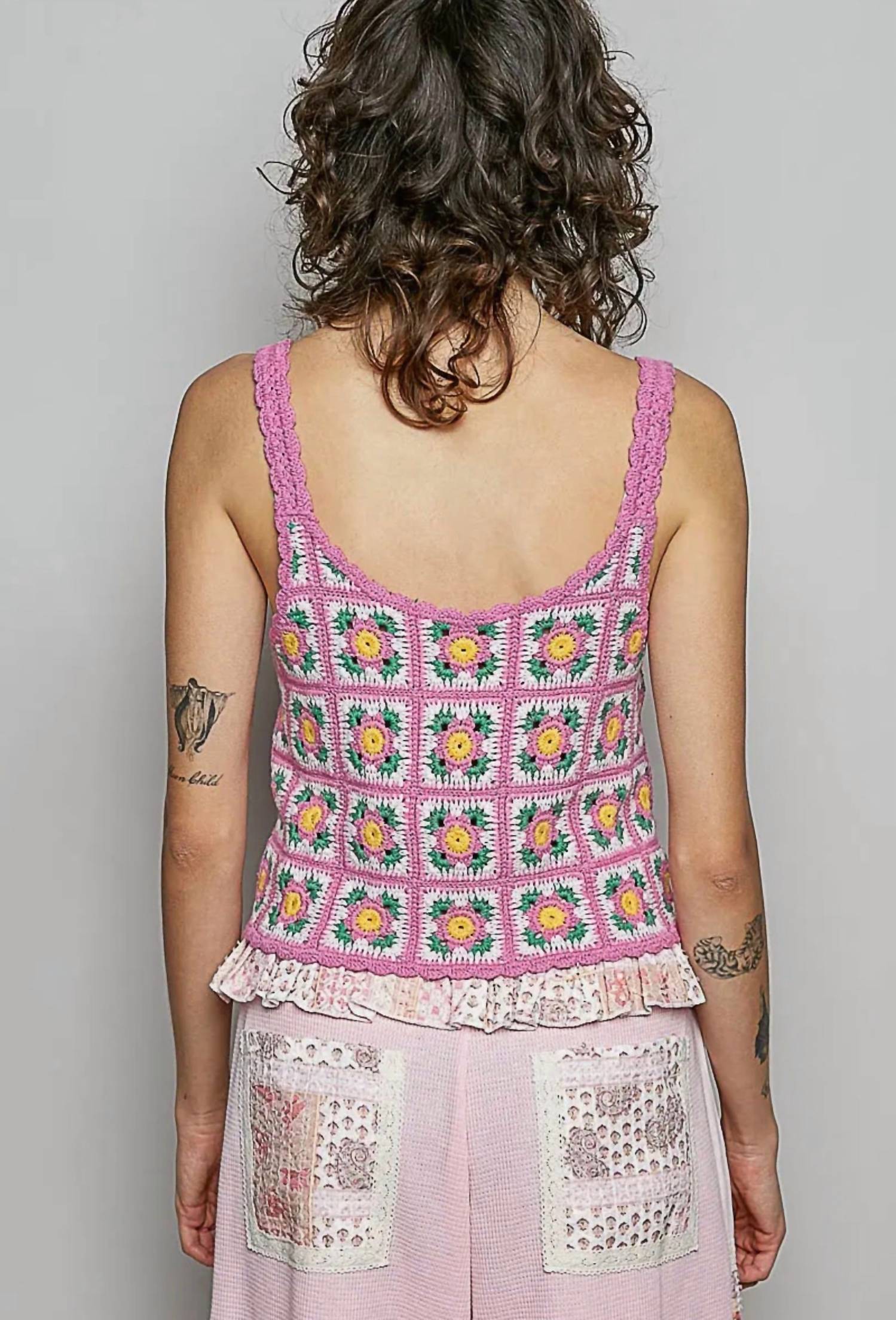 Pol - Crochet Floral Block Knit Top