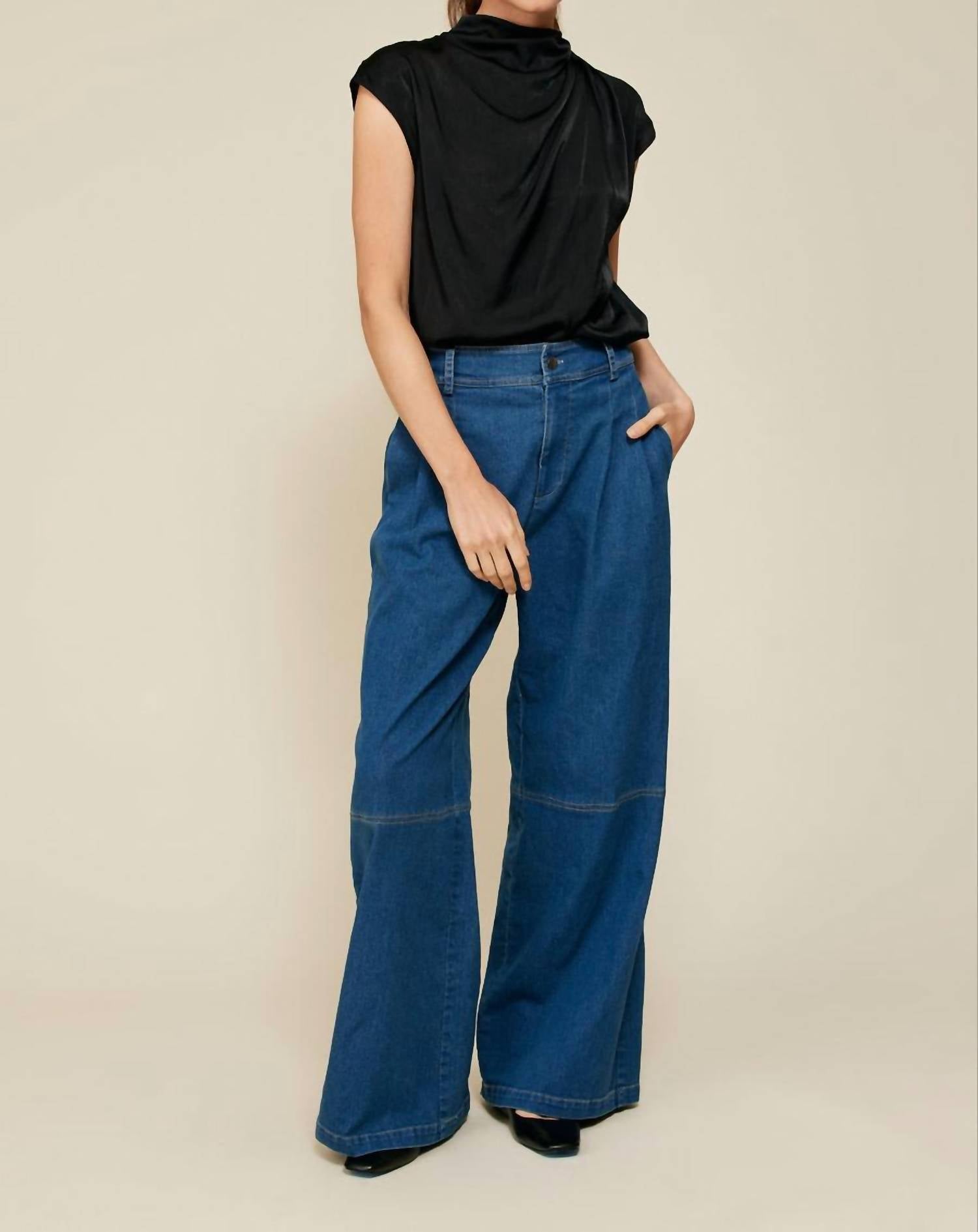 Line And Dot - Oxford Top