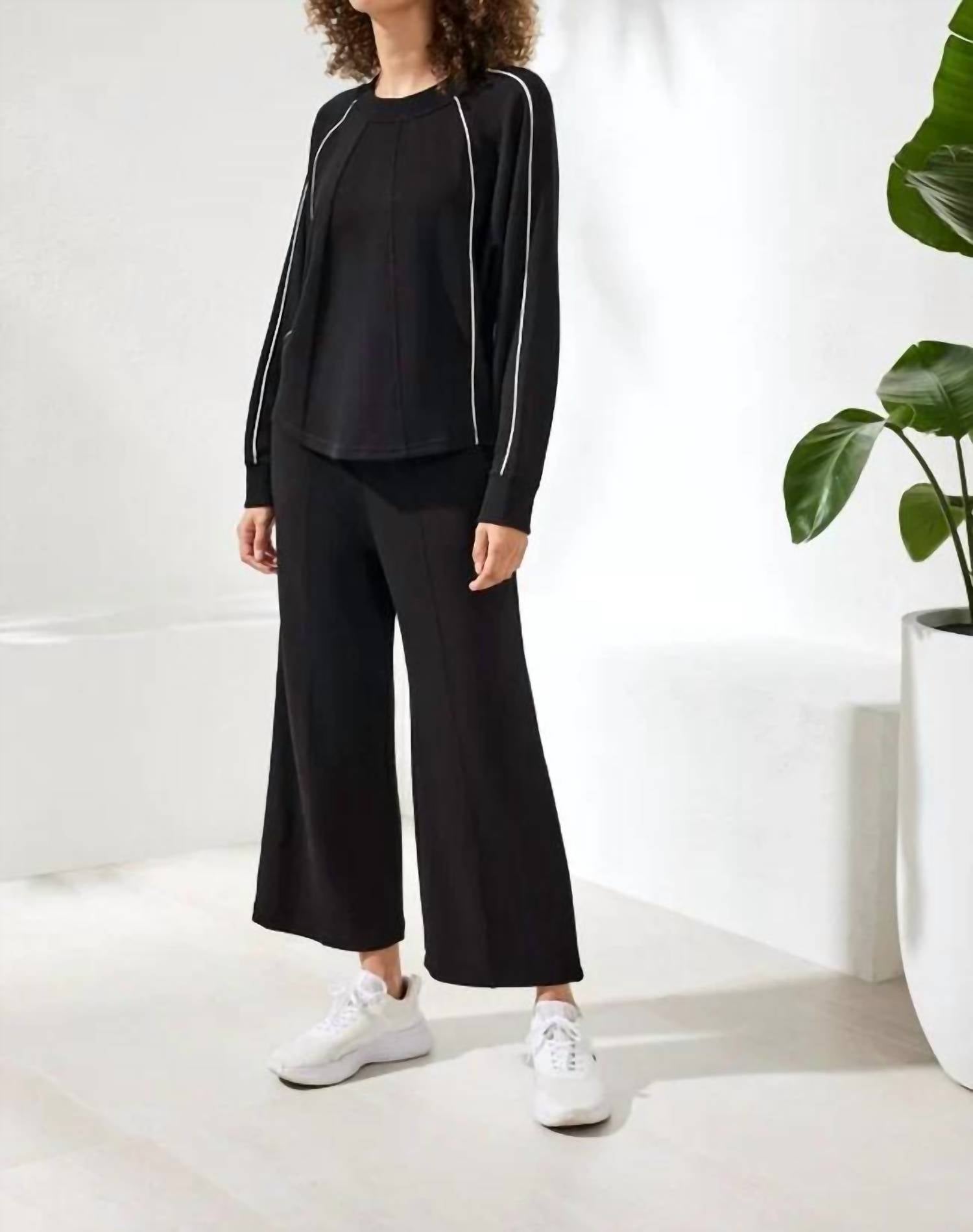 Tribal - Women's Piping Sweatshirt