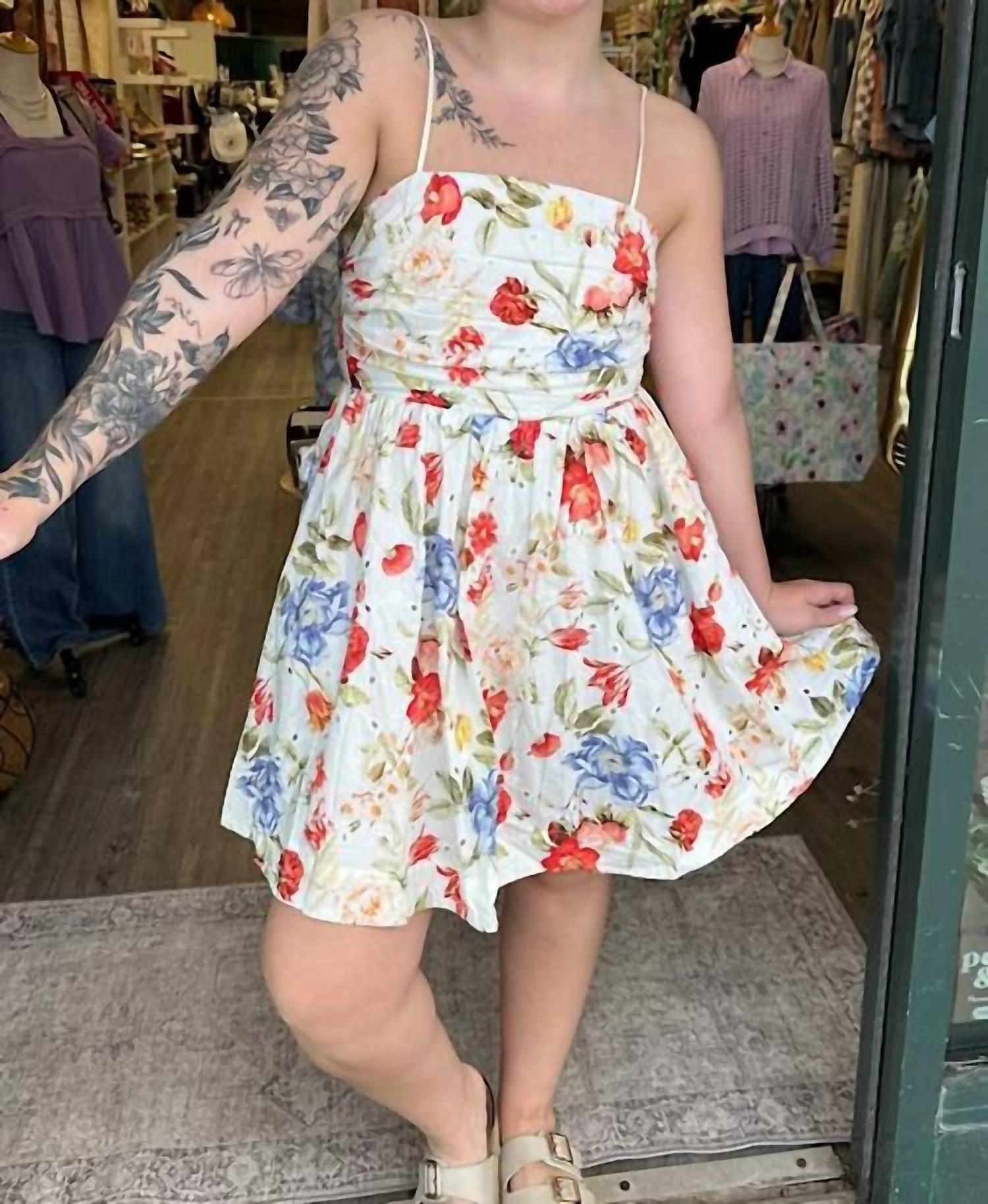 Entro - Women's Sorelle Floral Ruched Mini Dress