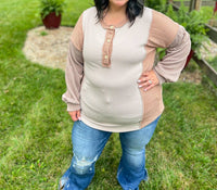 Lovely Melody - Erin Color Block Long Sleeve Top