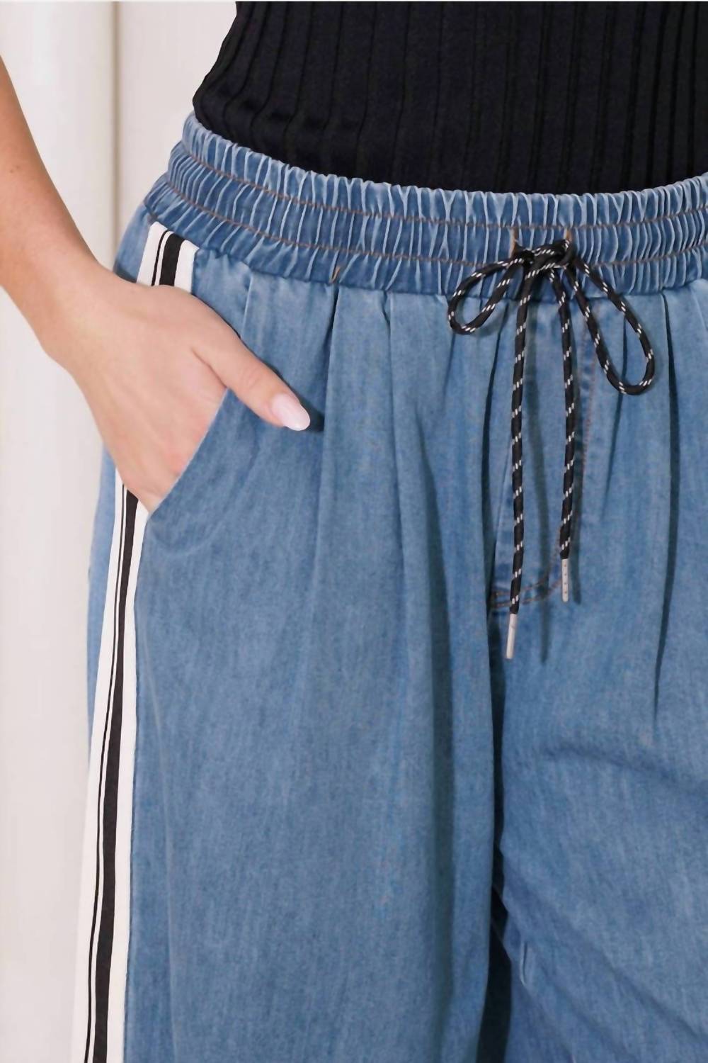 Jodifl - Pull On Side Stripe Denim Pants