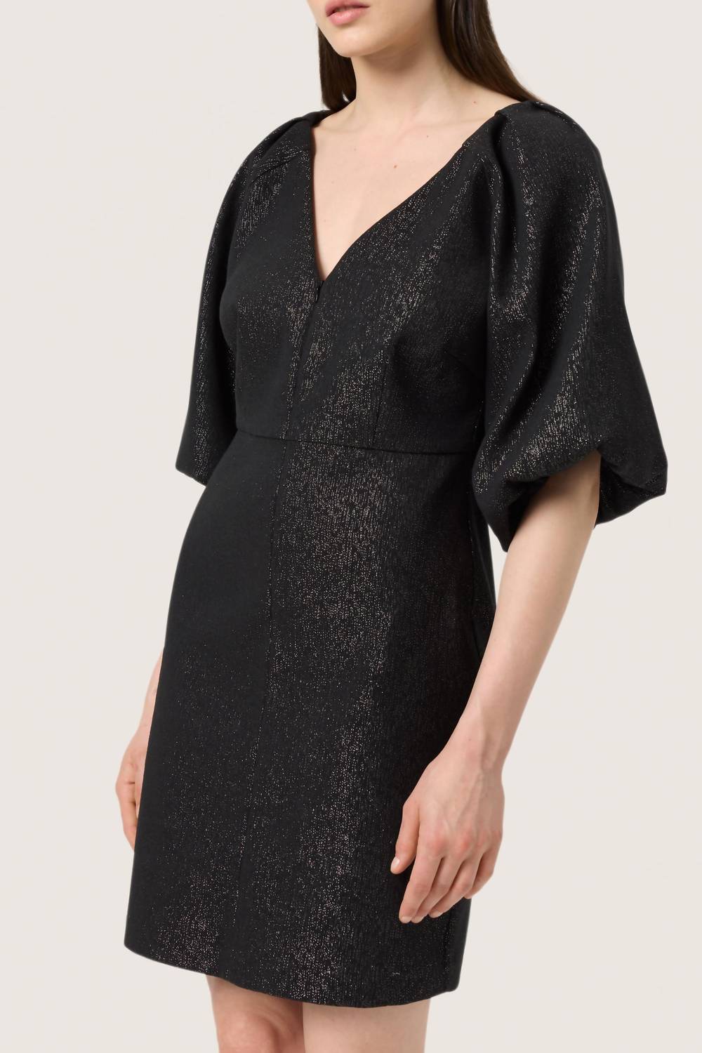 Soaked In Luxury - Slcahlina Metallic V-neck Mini Dress