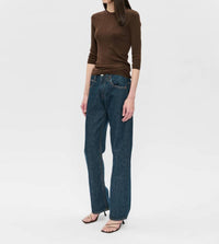6397 - Icon Jeans