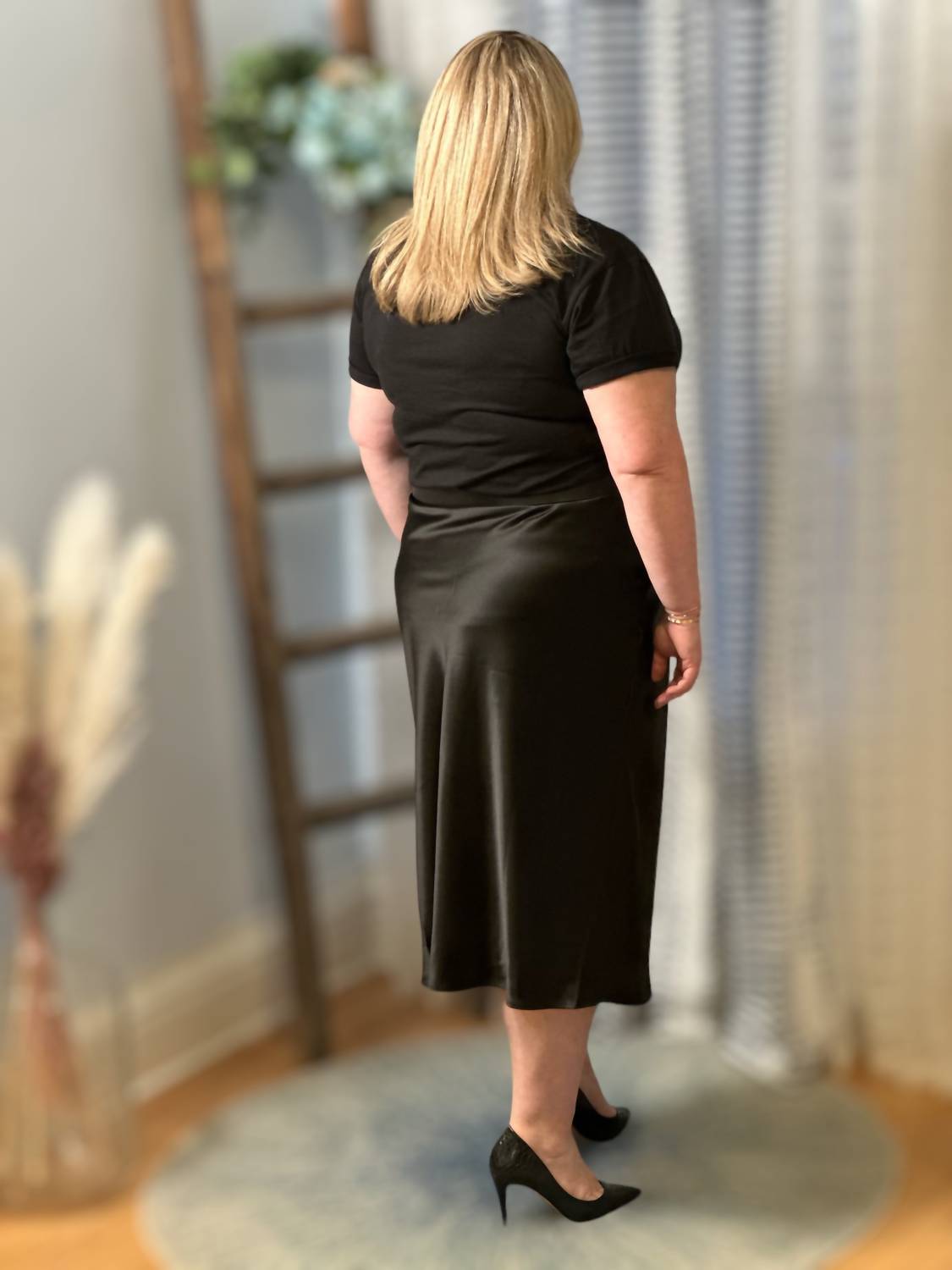 Amelia K. Luxe - Satin Midi Skirt