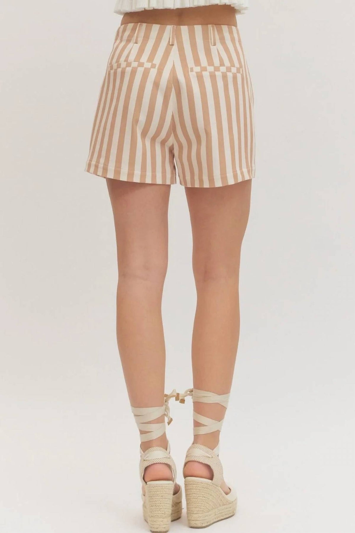 Entro - Sunny Stroll Shorts