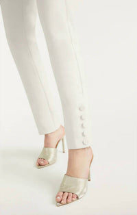 Rowena Pant