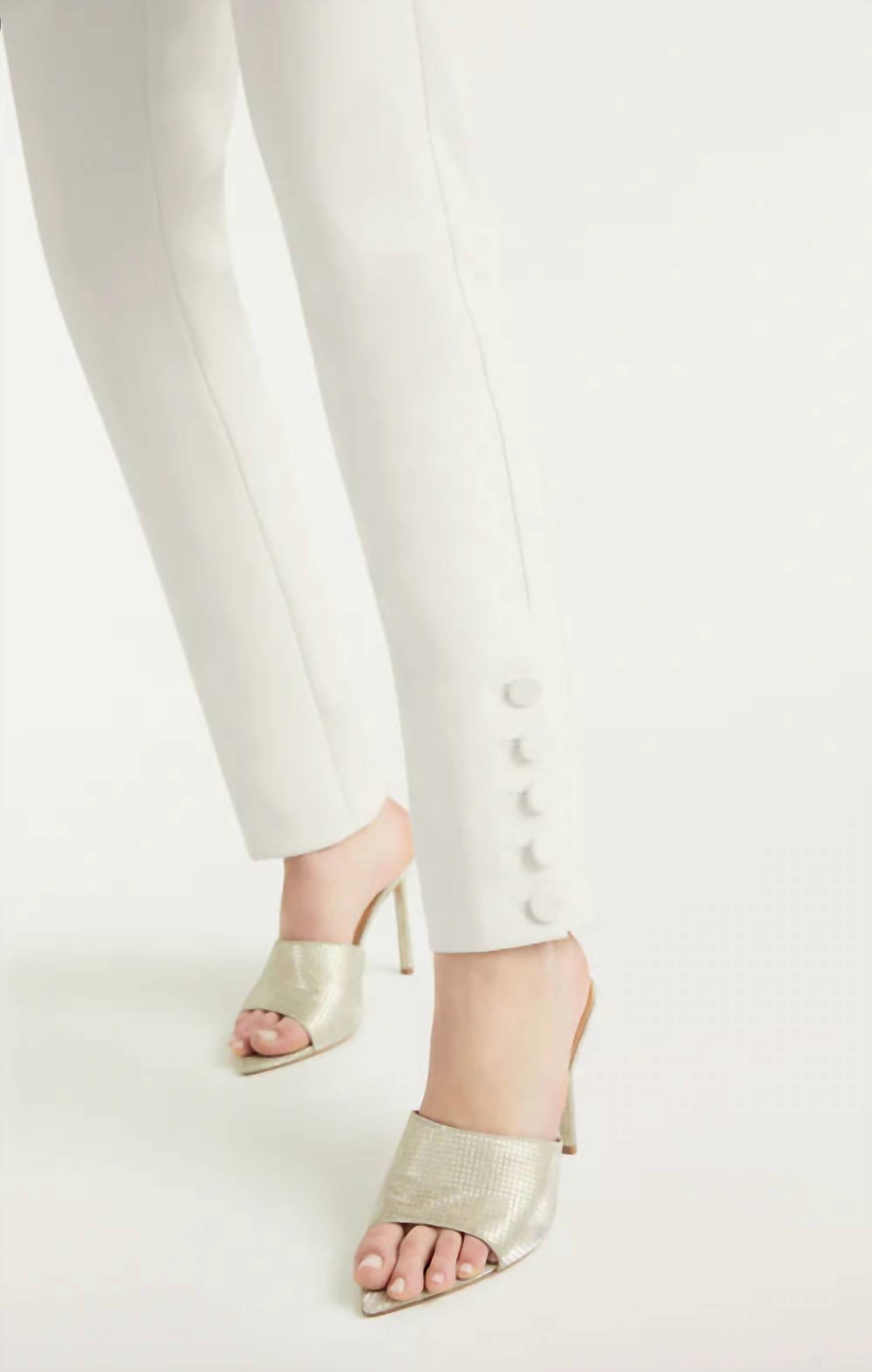 Rowena Pant