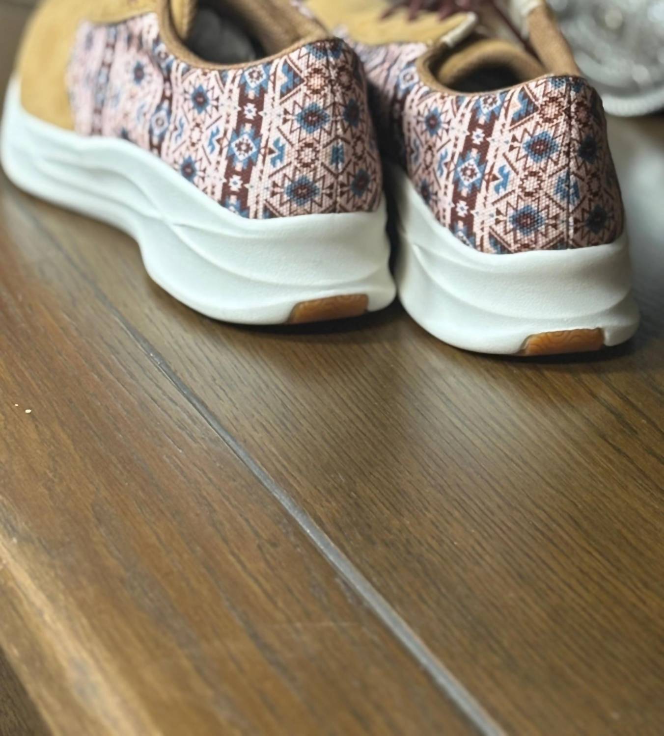 Twisted X - Women's Beeswax And Aztec Ultralite Shoes