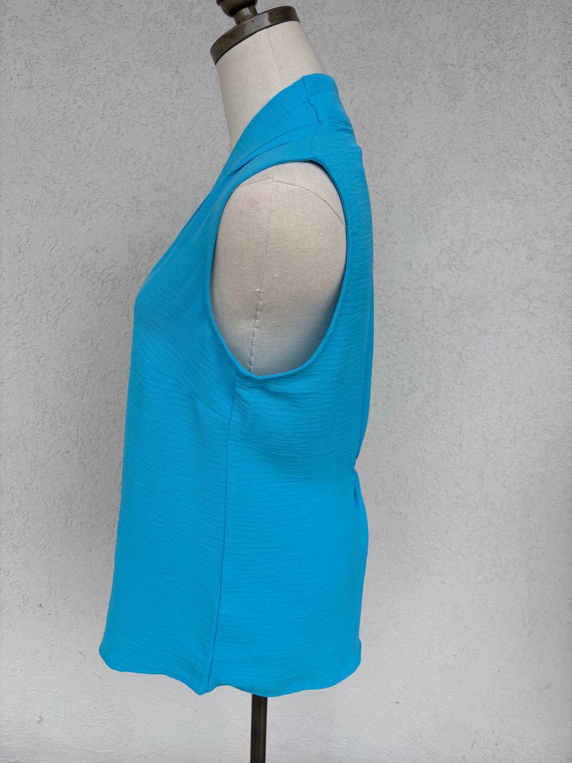 Renuar Women's Effortless Edge Top in ocean - women's blouse - detail view